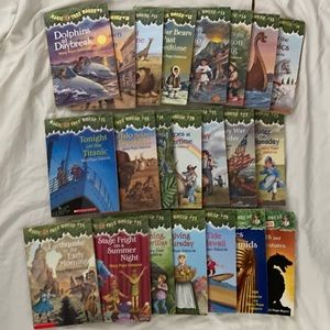 Lot of 22 Magic Treehouse Books  (9 to 28 and 2 Fact Tracker)